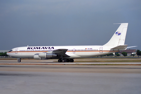 ROMAVIA BOEING 707 BKK RF 859 32.jpg