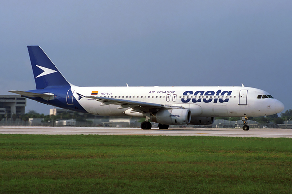 SAETA AIRBUS A320 MIA RF 1386 35.jpg