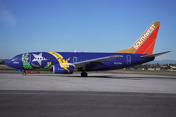 SOUTHWEST BOEING 737 700 LAX RF 1510 1.jpg