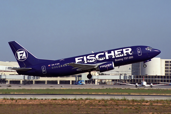 FISCHER BOEING 737 300 PMI RF 1539 24.jpg