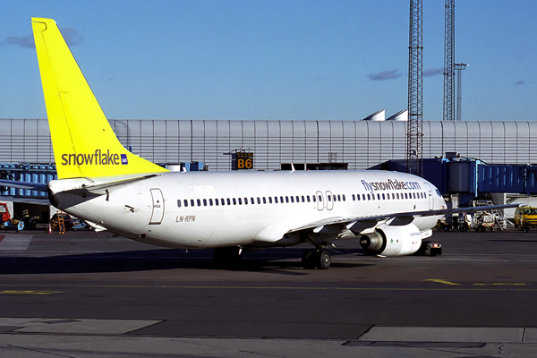 SNOWFLAKE BOEING 737 800 CPH RF 1766 20.jpg