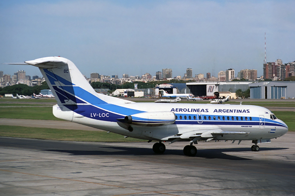 AEROLINEAS ARGENTINAS FOKKER F28 AEP RF 520 28.jpg