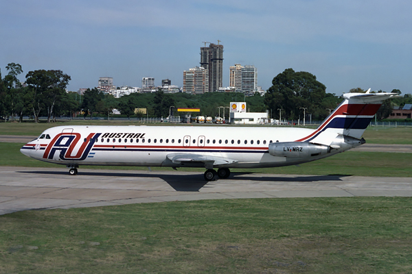 AUSTRAL BAC 111 AEP RF 520 13.jpg