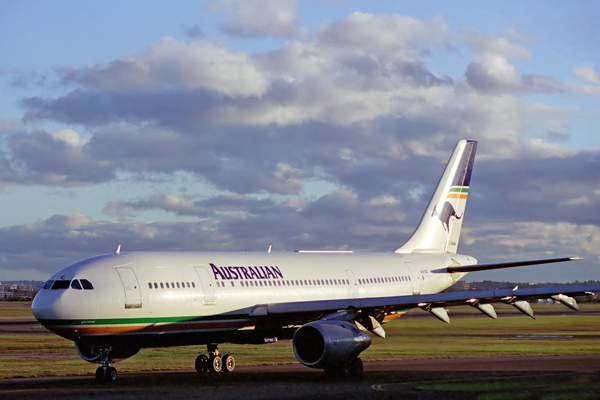 AUSTRALIAN AIRBUS A300 SYD RF 405 18.jpg