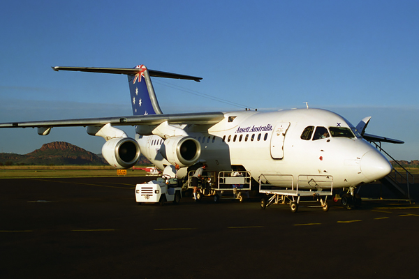 ANSETT AUSTRALIA BAE 146 300 KNX RF 923 17.jpg