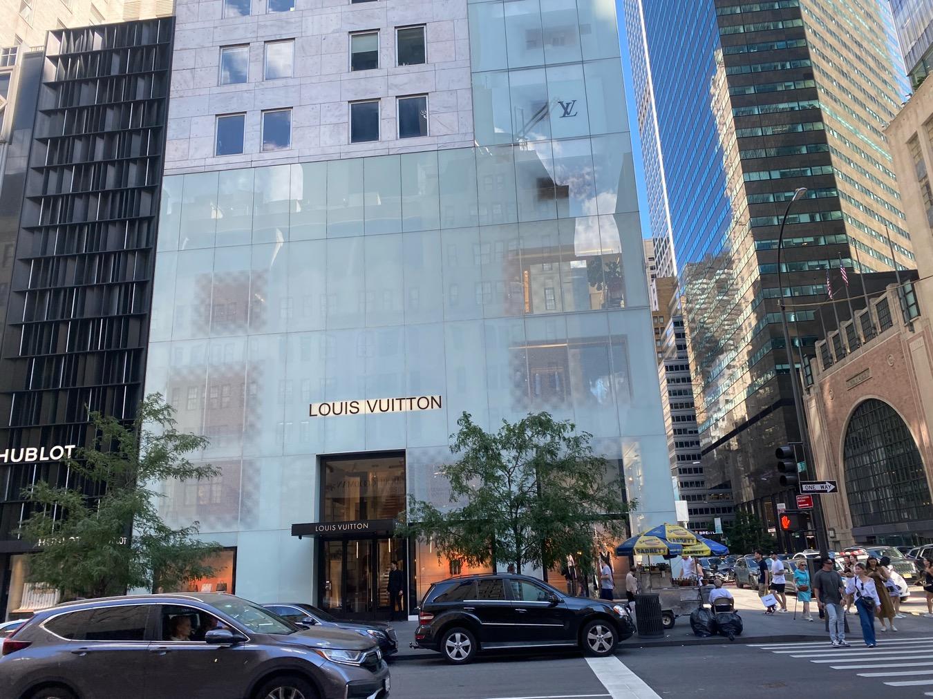 Louis Vuitton store front entrance in 1 East 57th Street