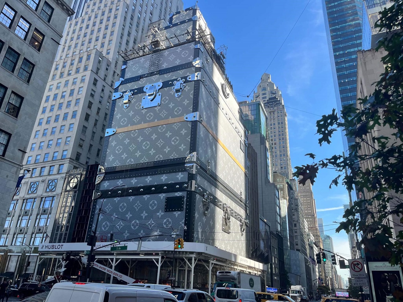 NEW YORK 1 East 57th St Louis Vuitton FT FLOORS Page 5 new-york-1-east-57th-st-louis-vuitton-ft-floors-page-5