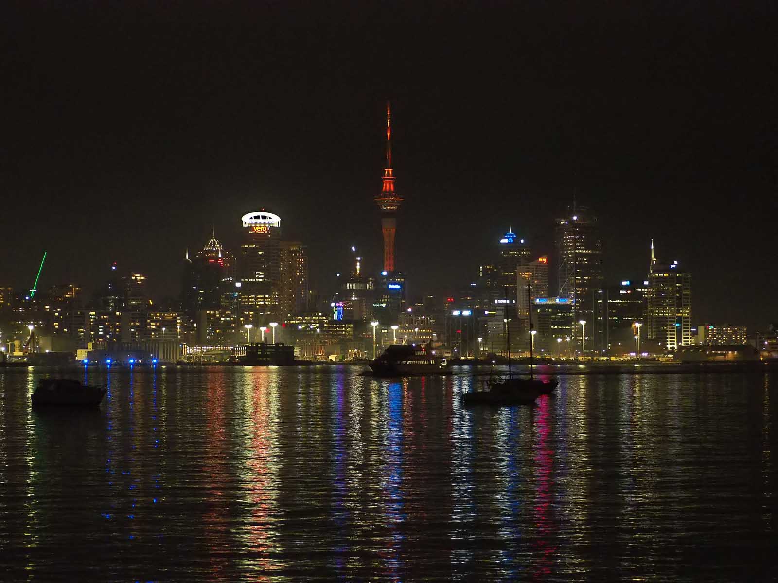 Harbour Night 16 E-M10 II