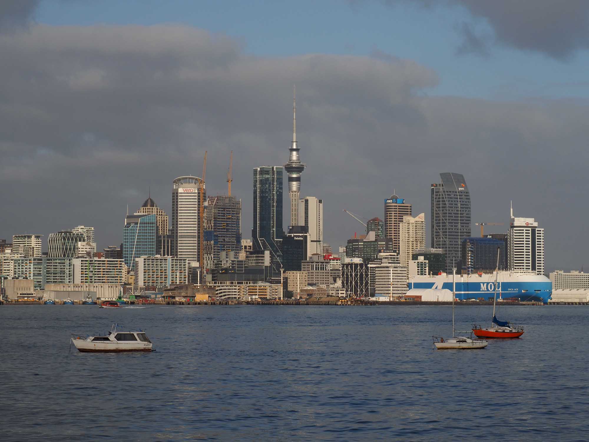 Auckland 8:47 AM