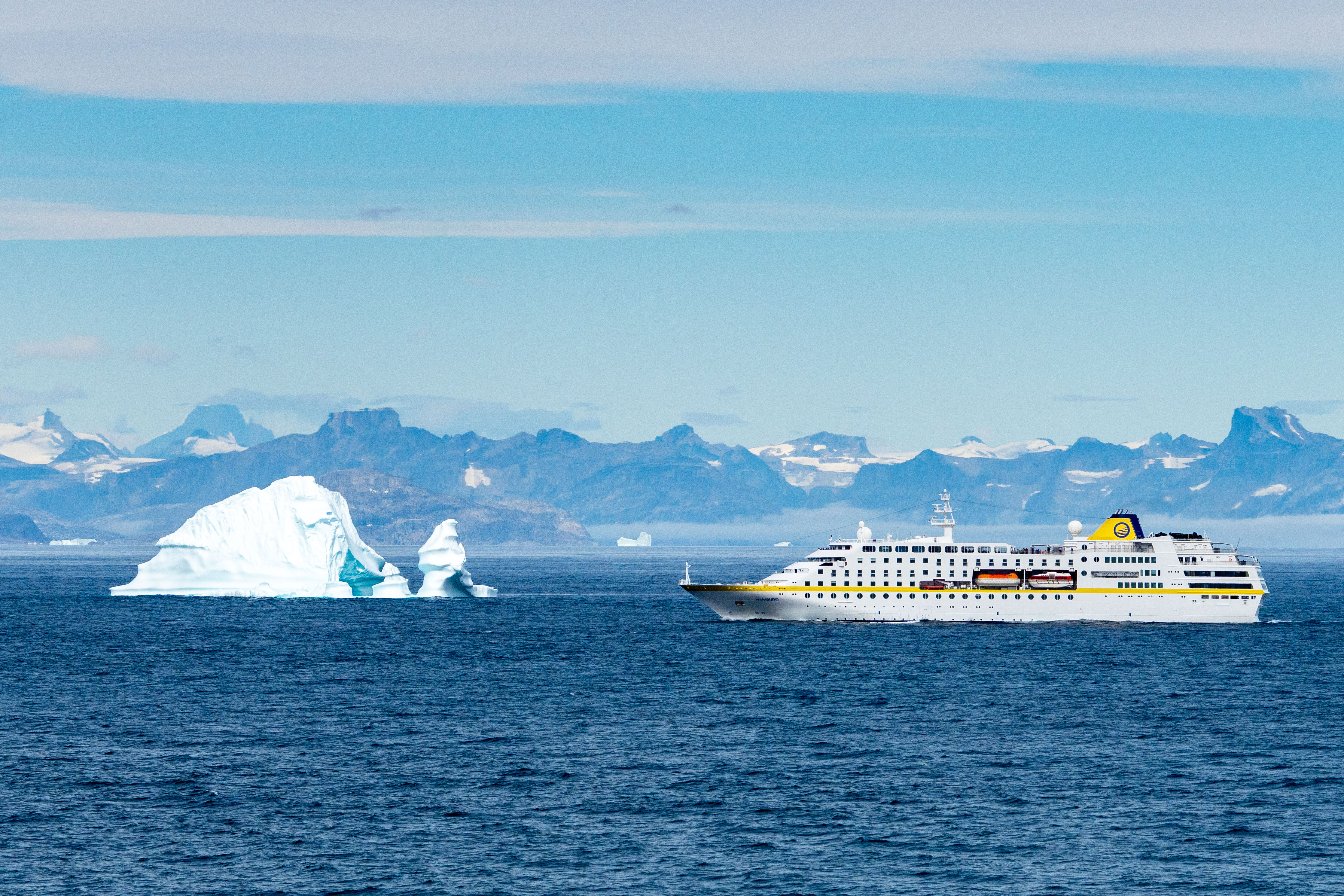 Iceberg Cruising