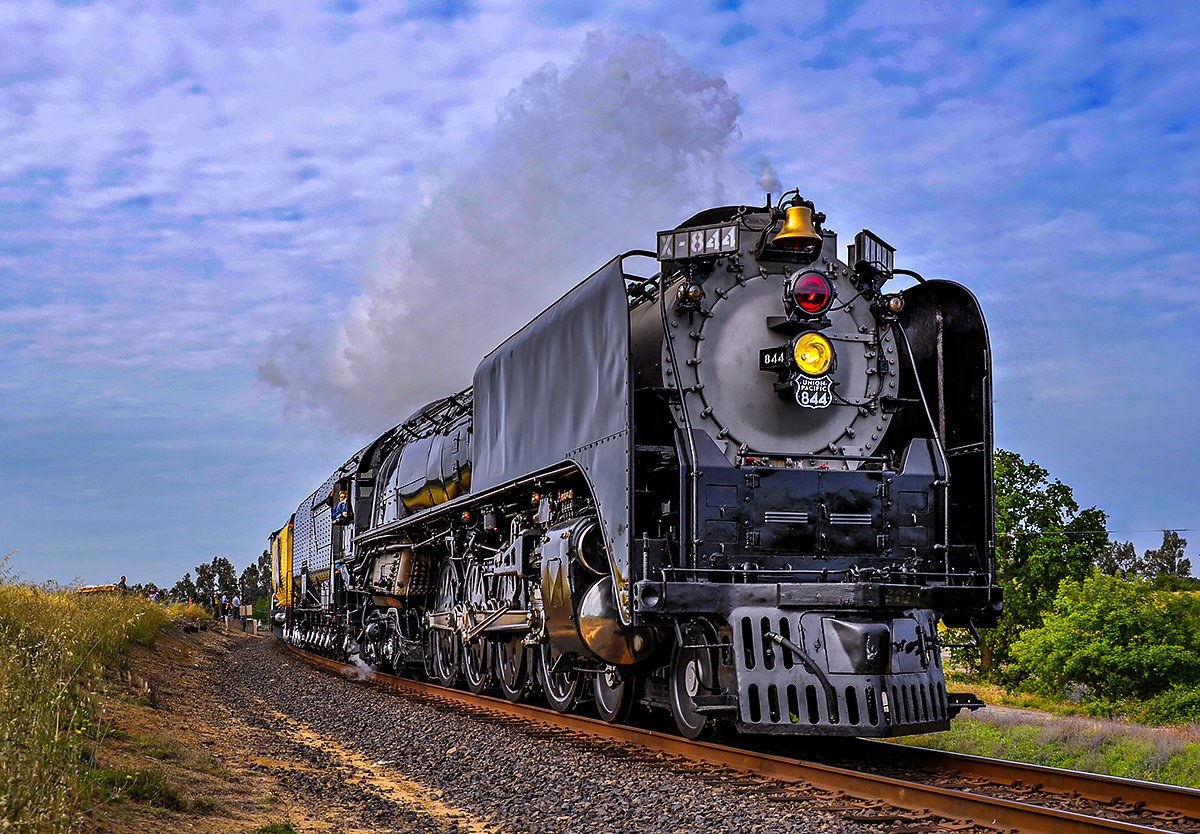 UNION PACIFIC STEAM LOCOMOTIVE 844