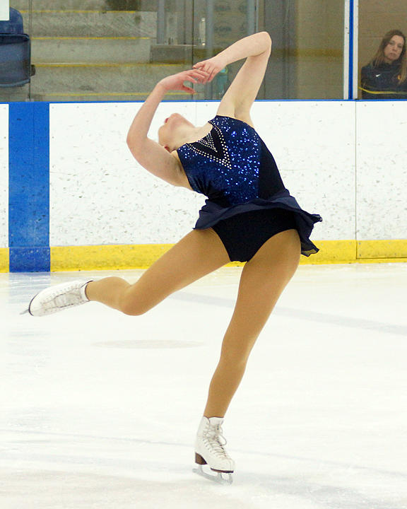 OUA Figure Skating 09730 copy.jpg