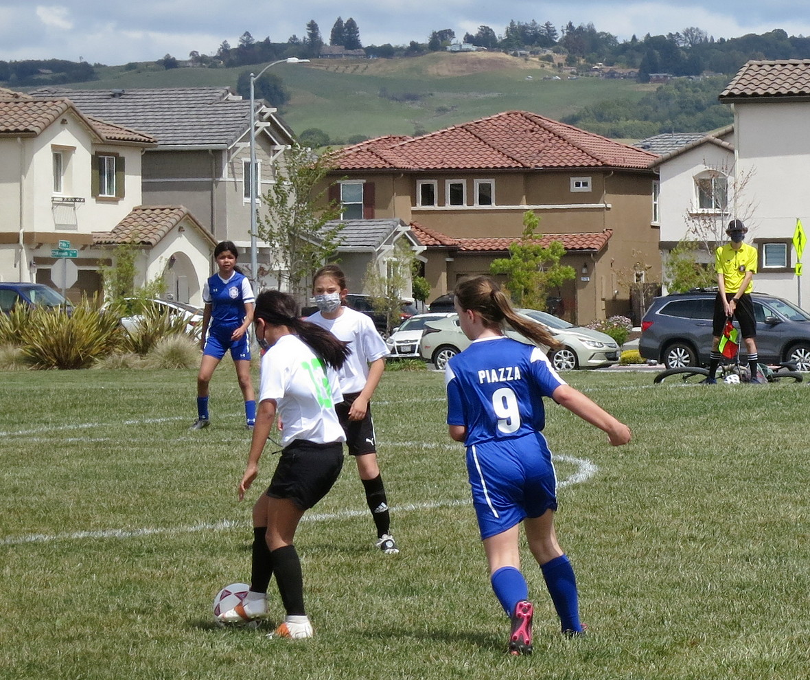 Pass to Side IMG_7718.JPG