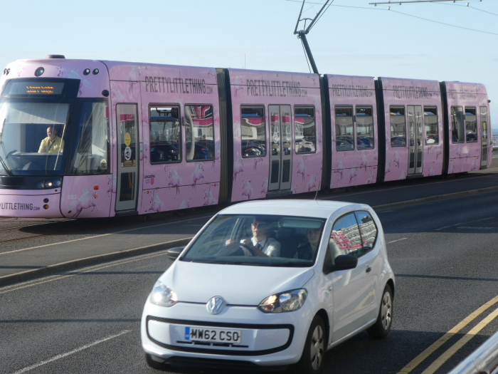 Bombardier Flexity2 003 @ North Shore Heading to Star Gate