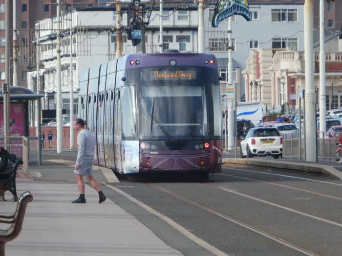 Bombardier Flexity2 001 @ north Shore Heading to Star Gate