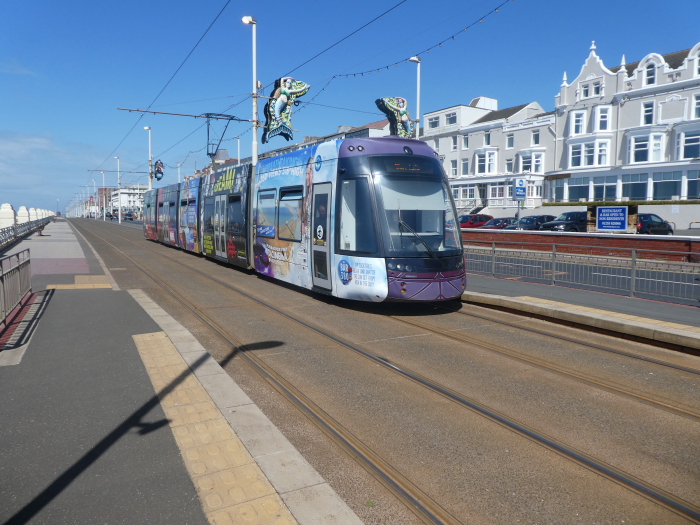 Bombardier Flexity2 001 Arriving at Pleasant Street heading to Star Gate