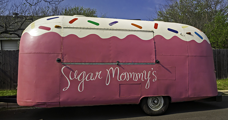 Sugar Mommys rolling bakery