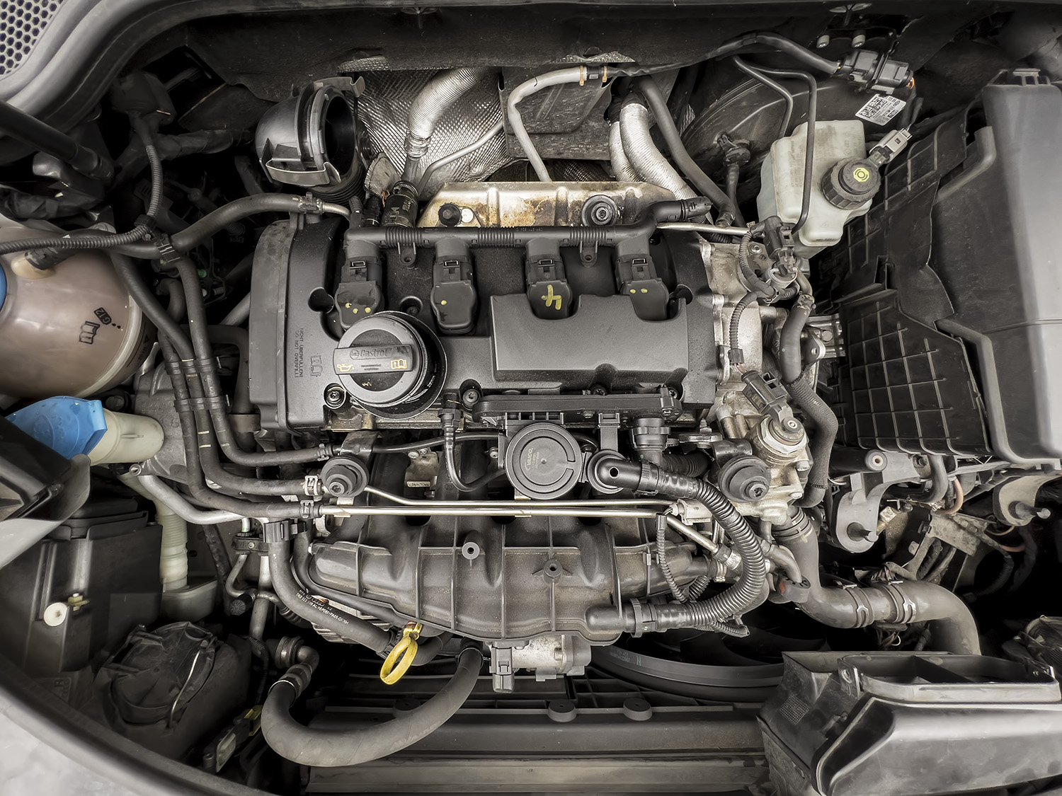 2.0L Turbo TFSI (Turbo fuel stratified injection) Inline 4-cyl. DOHC