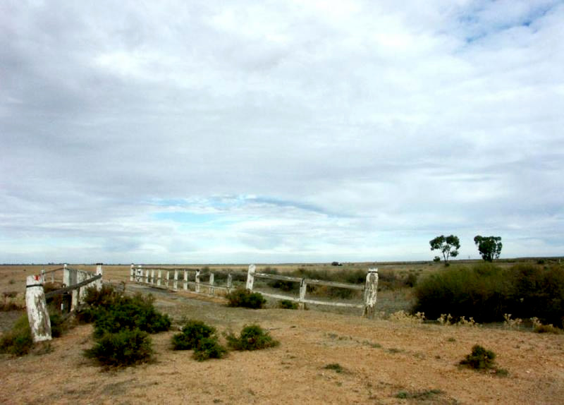 Old bridge over Willandra Creek