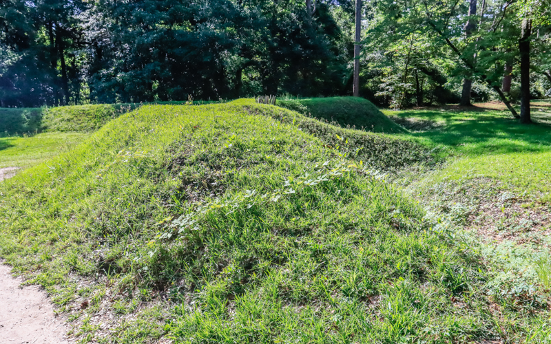 Walls of a small defensive earthworks structure on the 1585 site in Fort Raleigh NHS