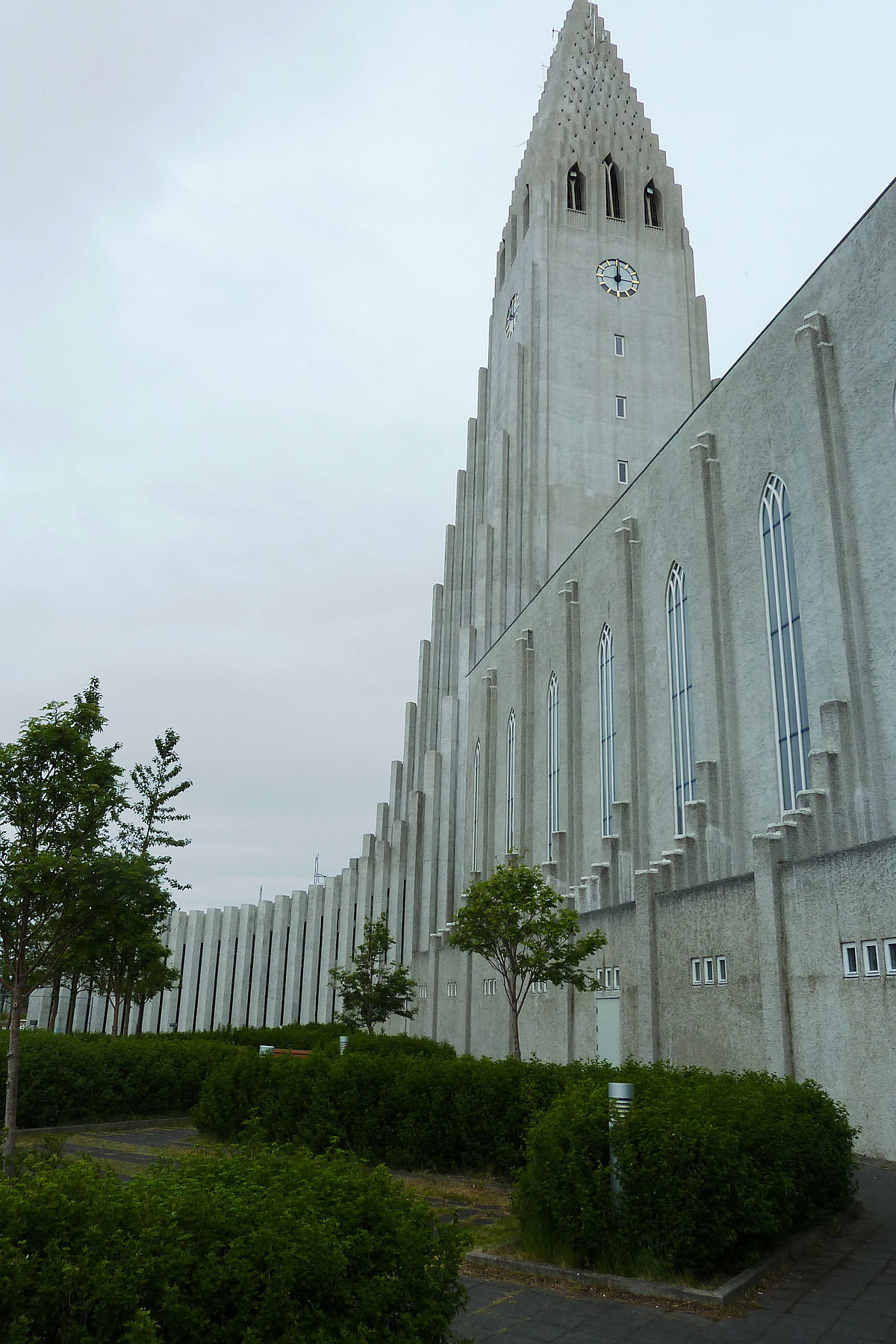  One minutes walk took me to the side of the mighty church