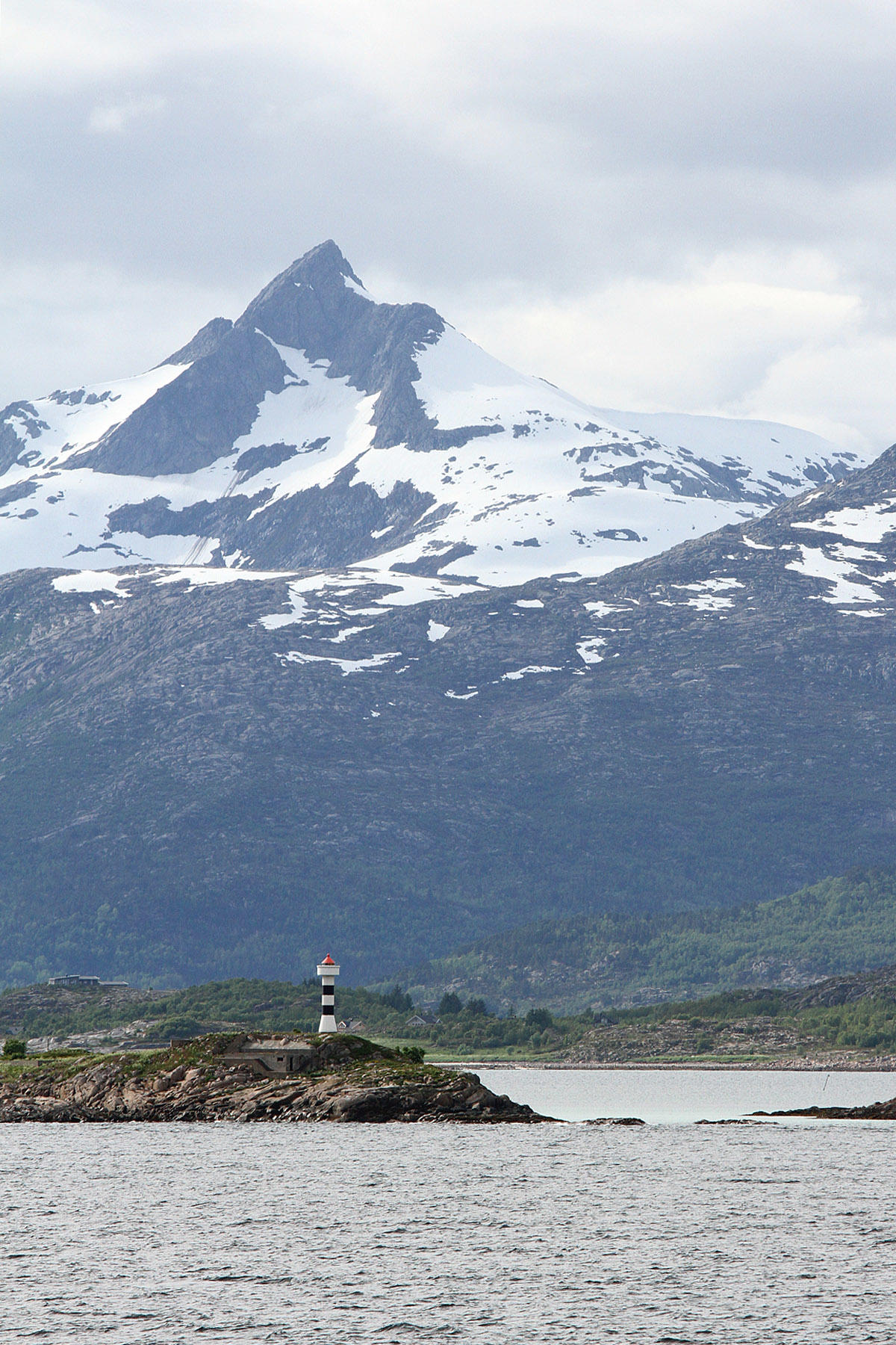  Pretty sure this is Rotvaer lighthouse, 3 plus hours east of Leknes