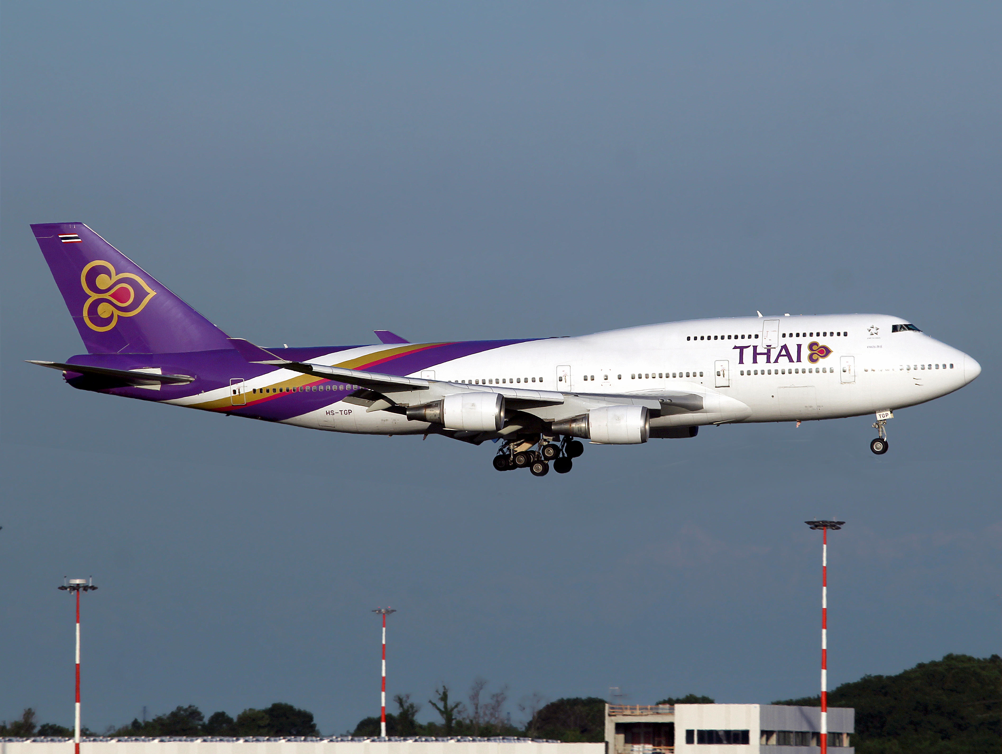 B747-400 HS-TGP