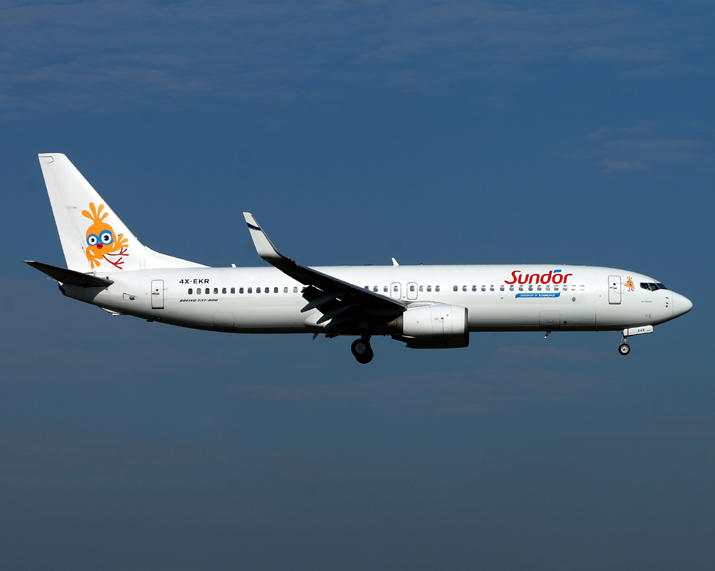 B737-800 4X-EKR 