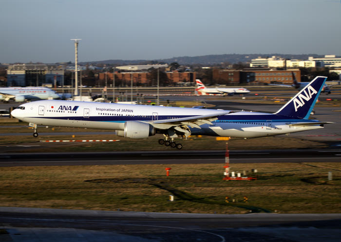 B777-300 JA-785A
