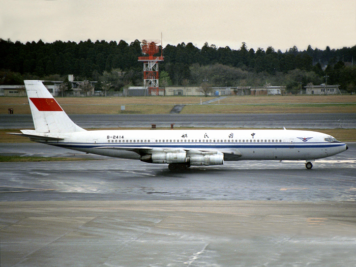B707 B-2414
