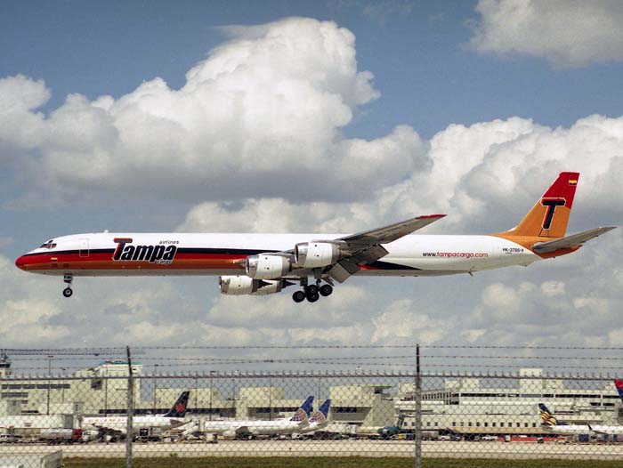 Douglas DC8-73 HK-3786X