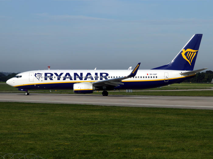 B737-800 9H-QAF
