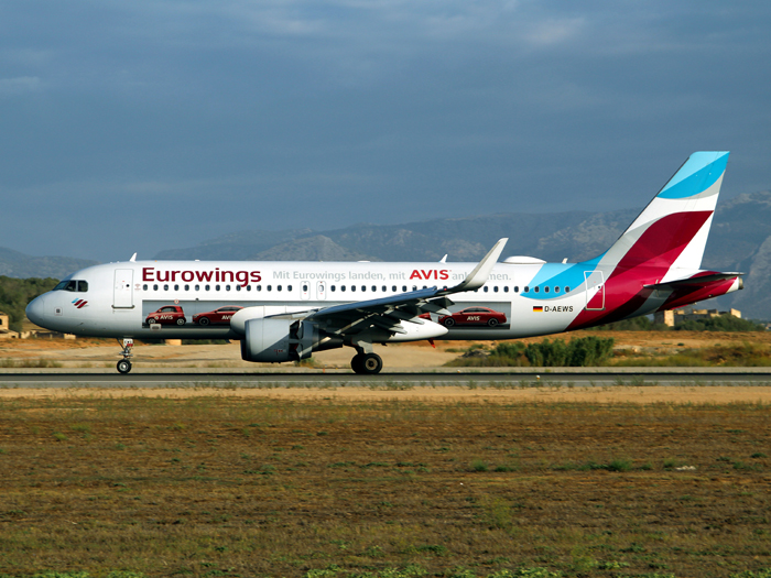 Airbus A320 D-AEWS