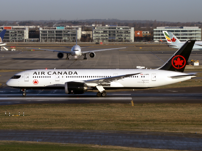 Boeing 787-8 C-GHPQ 