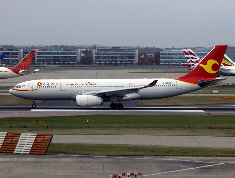 Dep 27L at LHR