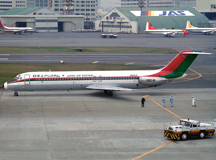 DC9-50 JA-8441 
