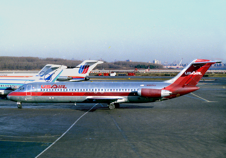 DC9-30 N922VJ