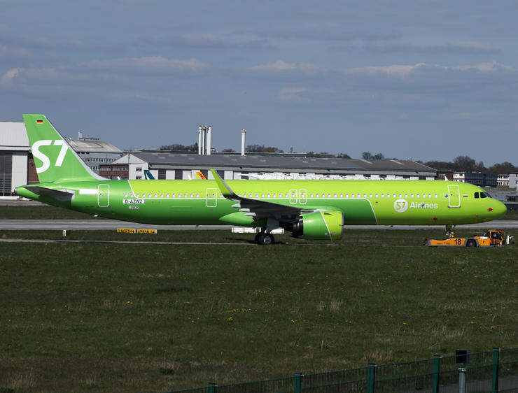 Airbus A321N D-AZWZ