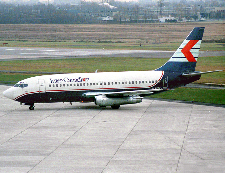 B737-200 N321XV 