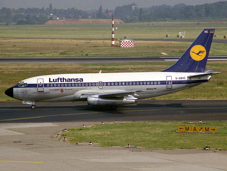 B737-200 D-ABHC 