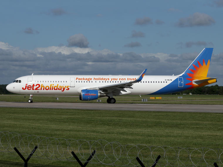 Airbus A321 G-HLYB