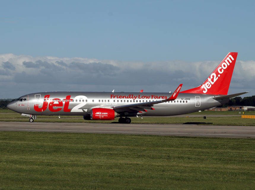 B737-800 G-JZHV 