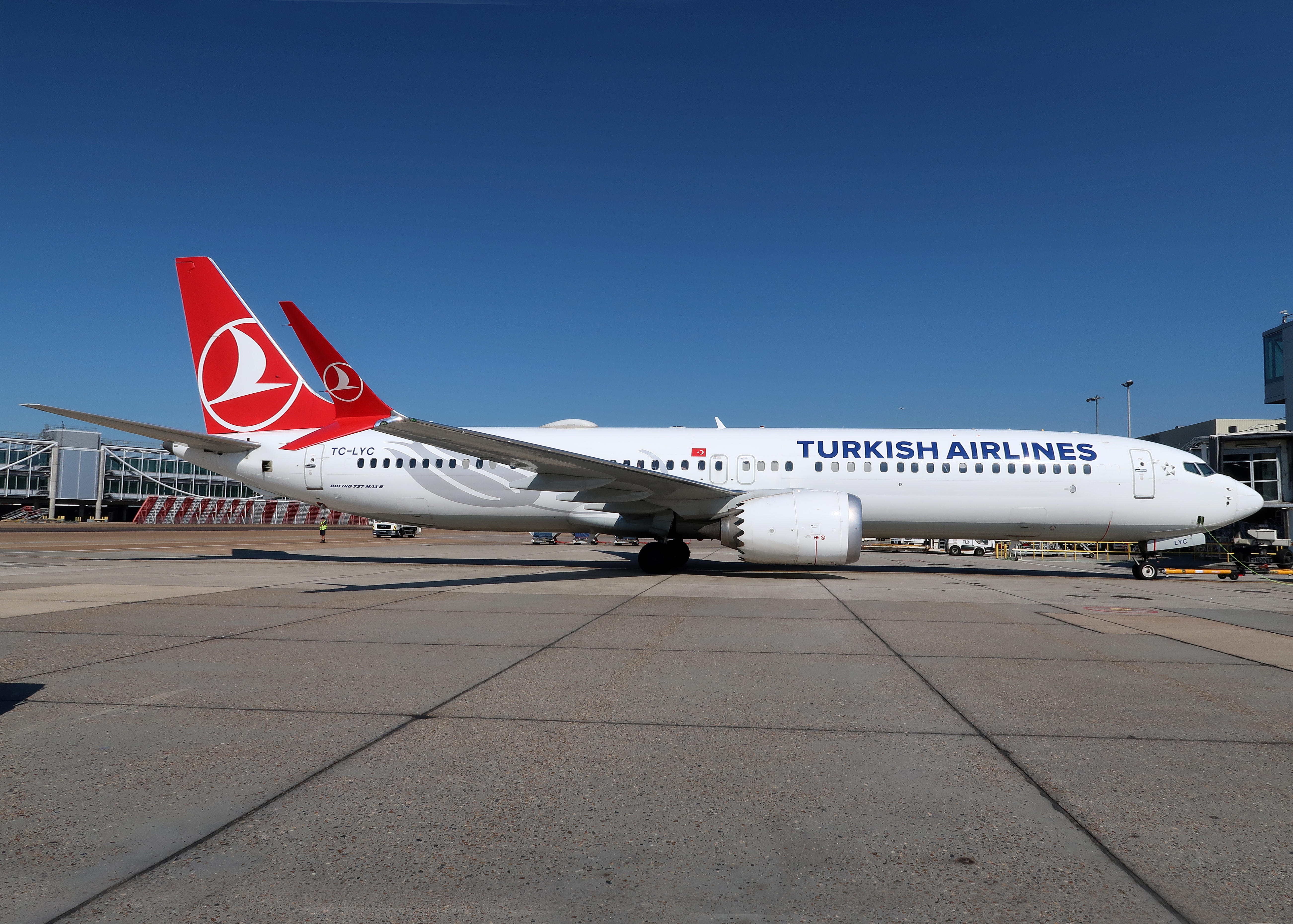 B737 Max-9 TC-LYC 