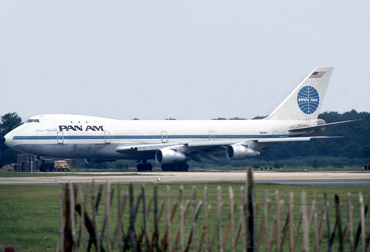 N652PA (LGW 82) MJ fb.jpg