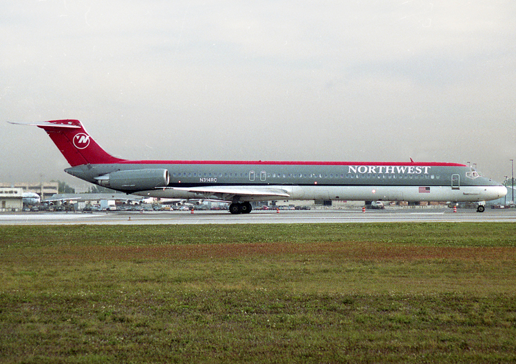 N314RC (MIA) fb.jpg