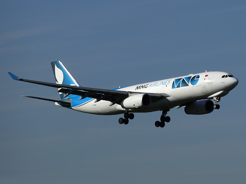 TC-MCZ (LHR 18010-22) FB.jpg