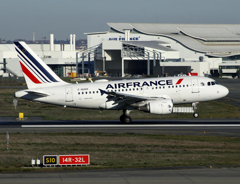 Airbus A318 F-GUGO