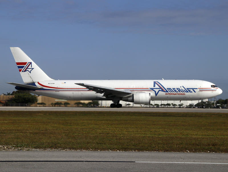 B767-300(F) N373CM