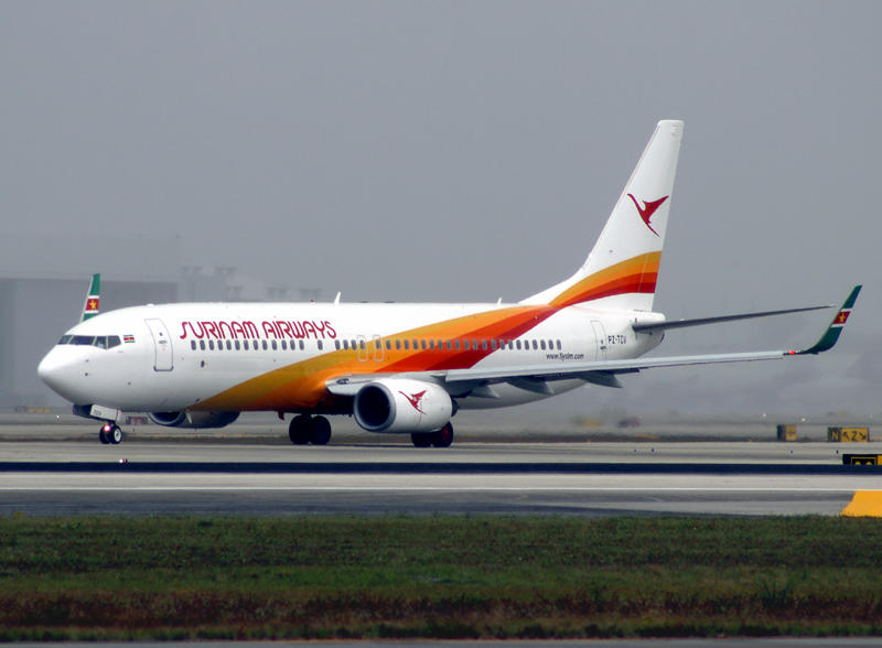 B737-800 P2-TCV