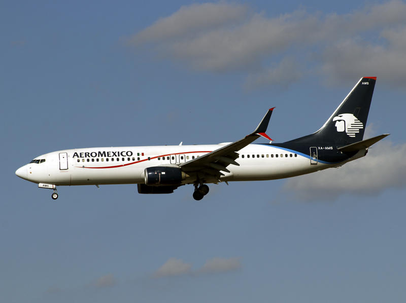 B737-800 XA-AMS